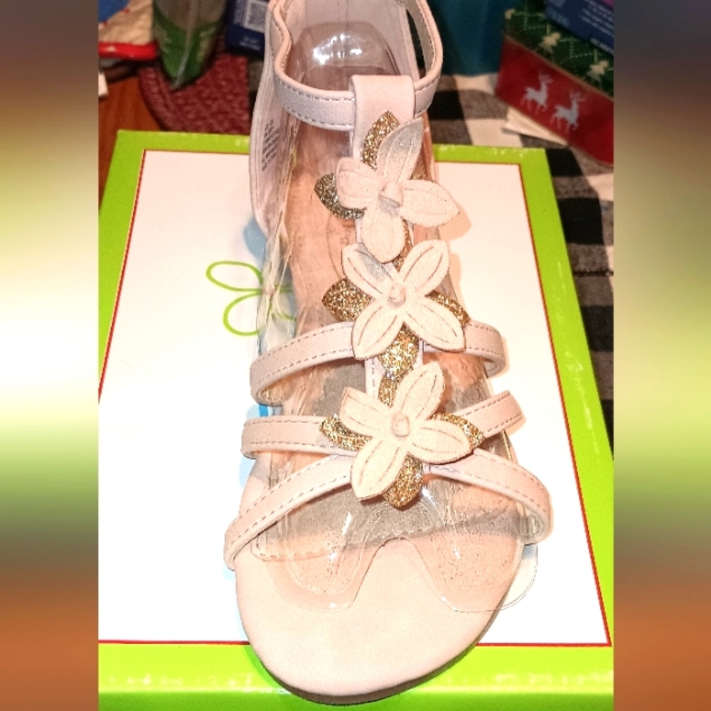 Girls flower sandals